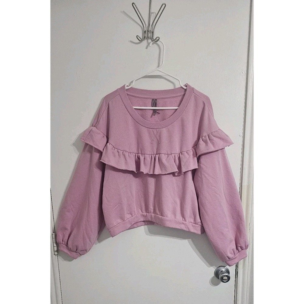 Anthropologie Ruffled Pullover Top Sweatshirt Medium Pink Casual Chic‎ Soft Cozy